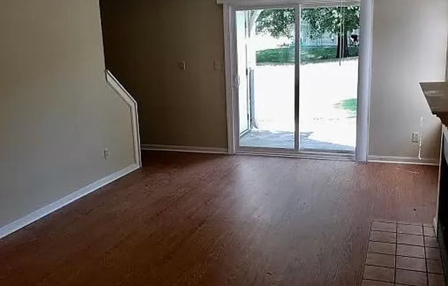 815 A-B Selwyn Place Duplex