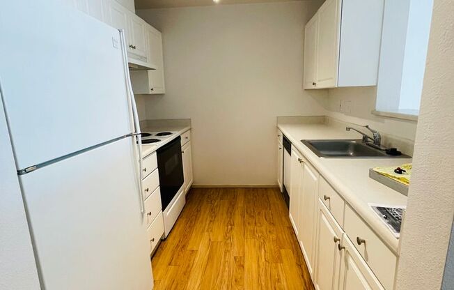 1 bed, 1 bath, 796 sqft, $1,950, Unit 407