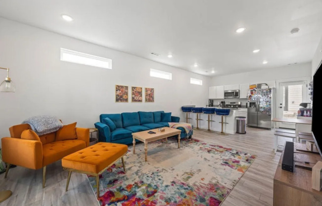 BEAUTIFUL 3 Bedroom 2.5 Bath 2-story home located in Bentonville!!!! **MOVE IN SPECIAL!!!***