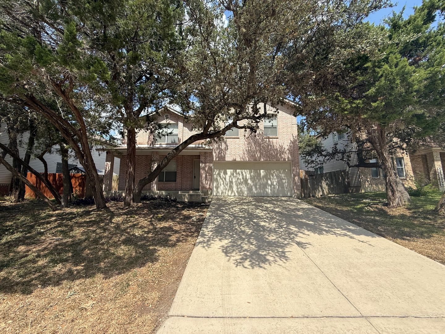 4bd 2.5ba in Prime Location