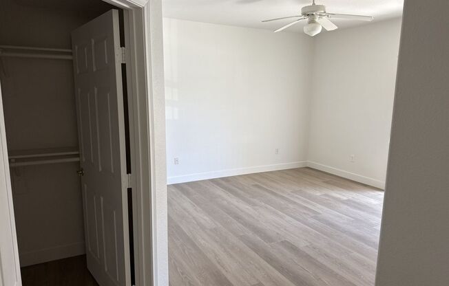 2 beds, 2 baths, $1,450, Unit # 2612
