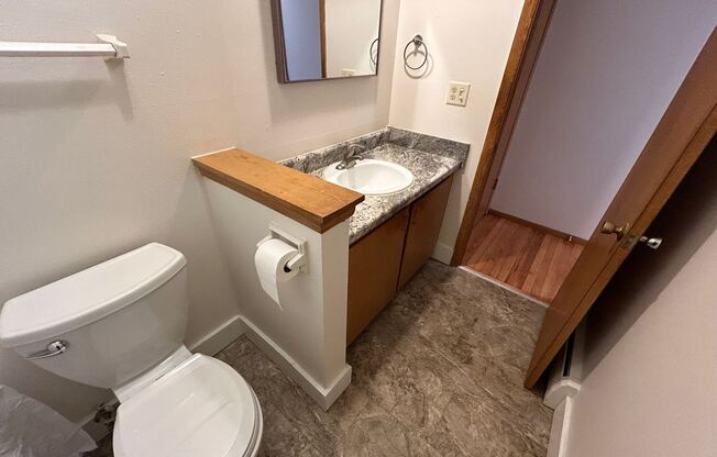 1 bed, 1 bath, $1,015, Unit 13