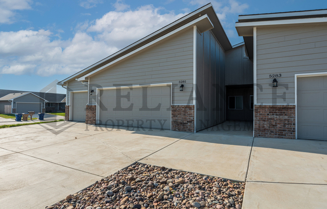 5281 N TOBEN CT