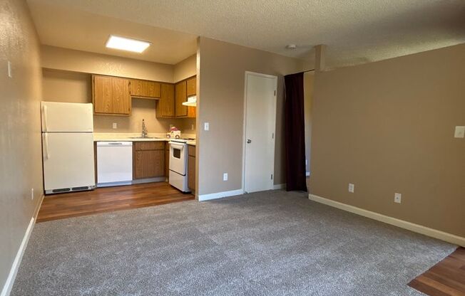 1 bed, 1 bath, 468 sqft, $849, Unit 111