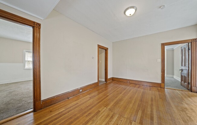 3 beds, 1 bath, 1,200 sqft, $2,500, Unit 28