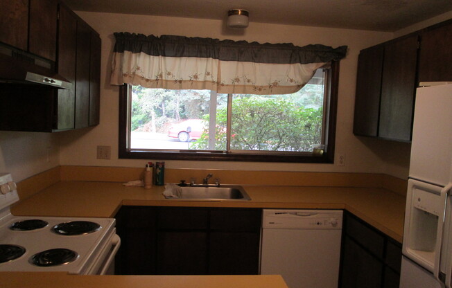 17640 SW Wright Street ~ Coming Soon! Available for Showings starting July 27, 2026 - NEW Carpet & Paint