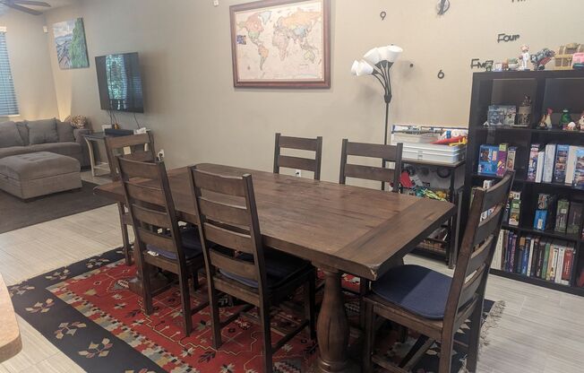 3 beds, 2.5 baths, $2,250, Unit unit 1290