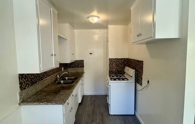 2242 San Anseline