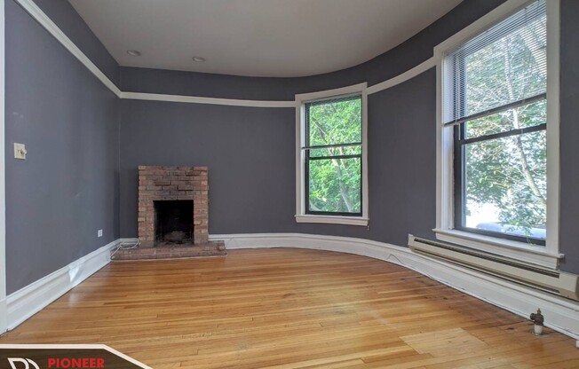 1216 N Dearborn