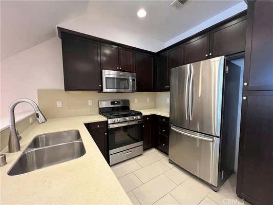 3 beds, 3 baths, 1,458 sqft, $3,500