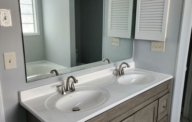 283-5 WATERDOWN DRIVE