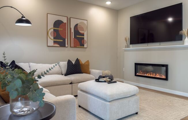 2 beds, 2.5 baths, 1,381 sqft, $2,599, Unit 4321-4