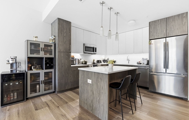 1 bed, 1.5 baths, 926 sqft, $3,975, Unit 309