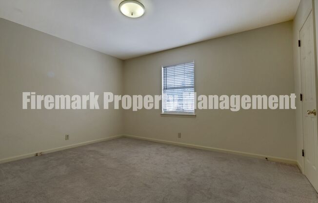 2 beds, 1.5 baths, $1,500, Unit G4