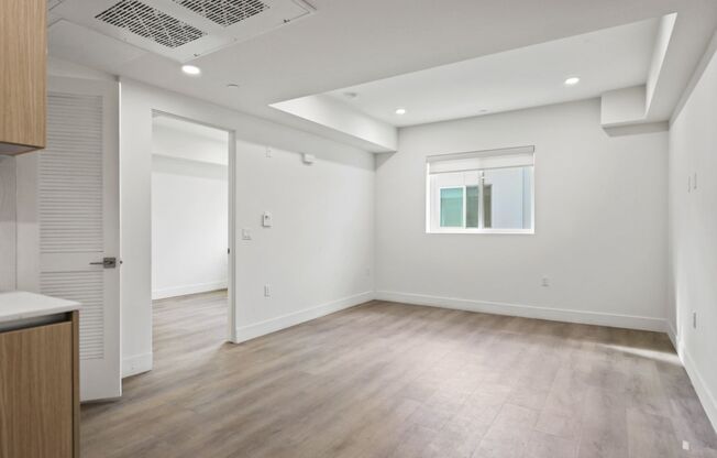 1 bed, 1 bath, 445 sqft, $2,350, Unit 411