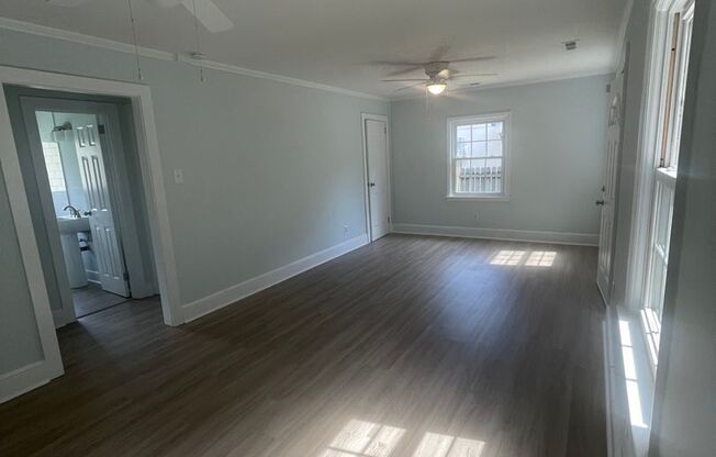 Newly Renovated 2 bedroom 1 bath Home for rent!