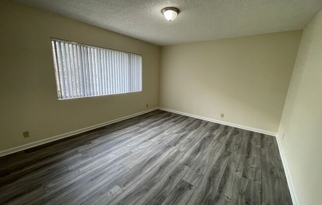 2 beds, 1 bath, 900 sqft, $2,195, Unit 301