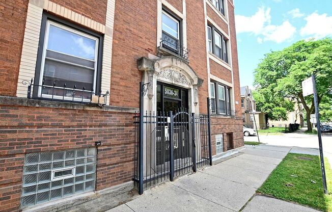 5034-42 Champlain