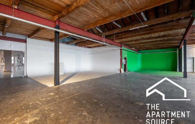 3134 W CARROLL
