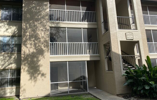 2 beds, 2 baths, 982 sqft, $1,450, Unit 2-102