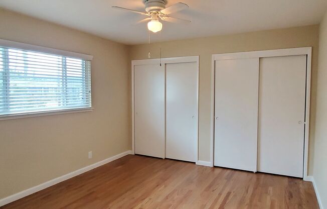 2 beds, 1 bath, $2,495, Unit 4