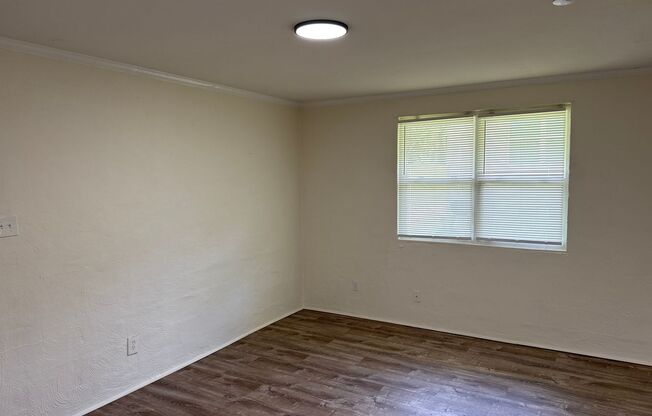 2 Bed 1 Bath Apartment