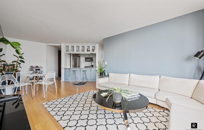 2 beds, 2 baths, 1,130 sqft, $7,500, Unit 33-C