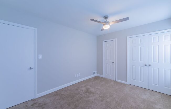 2 beds, 1 bath, 925 sqft, $1,350, Unit 821HLA