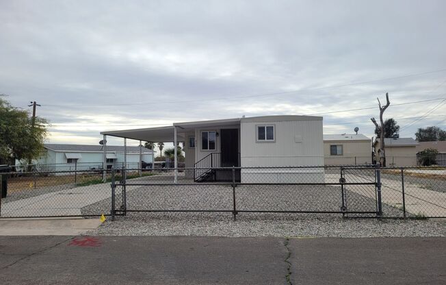 Charming 2-Bedroom, 2-Bathroom Mobile Home with Modern Amenities and Stylish Comfort in a Peaceful Community