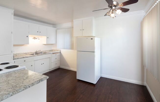Sail Bay Apartments