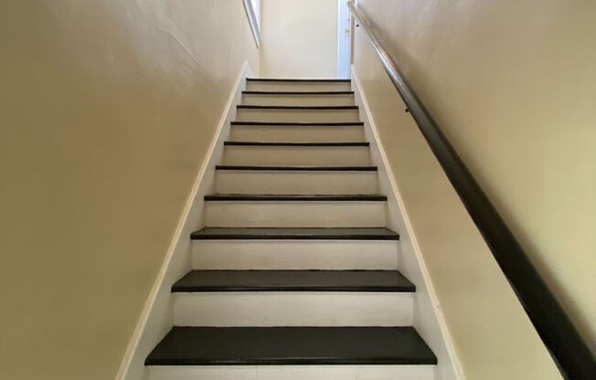 542 East 49th Street