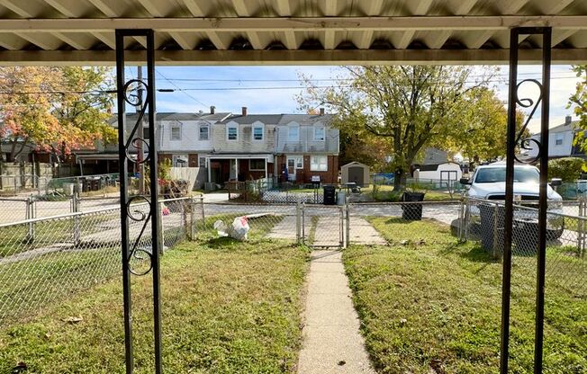 Charming 3 Bedroom/ 1 Bathroom in Dundalk, MD!