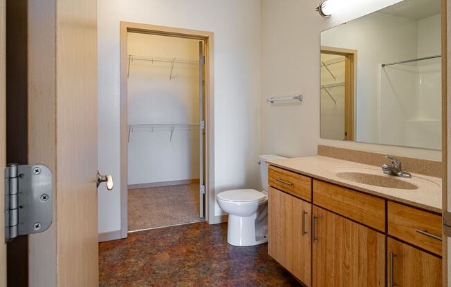 2 beds, 2 baths, 1,132 sqft, $1,660, Unit 8101-402