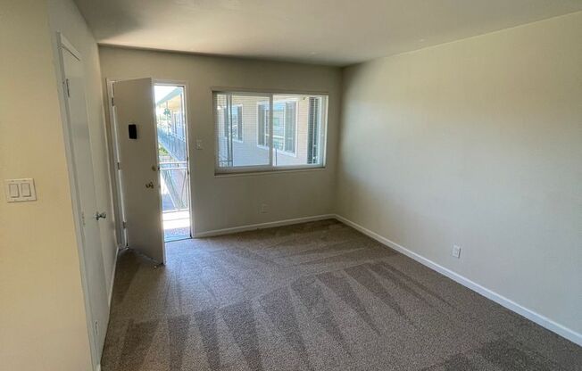 1 bed, 1 bath, $2,150, Unit 20