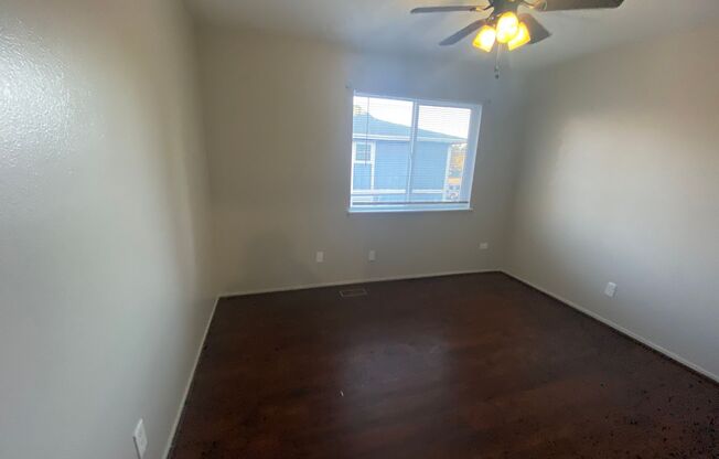 2 beds, 1 bath, $1,699