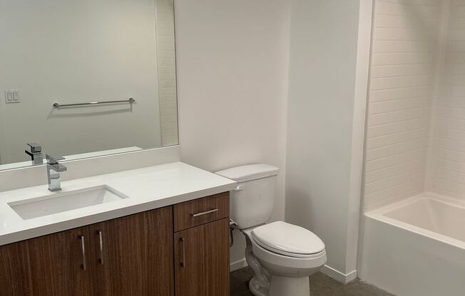 Studio, 1 bath, 615 sqft, $2,295, Unit 226