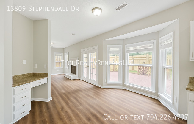 13809 STEPHENDALE DR