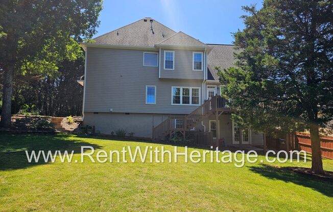 WOW!!!!!...PRETIGIOUS HOME IN CHAPEL CROSSSING - GOLF, SWIM TENNIS, / FULL FINISHED BASEMENT/ GREAT LOCATION