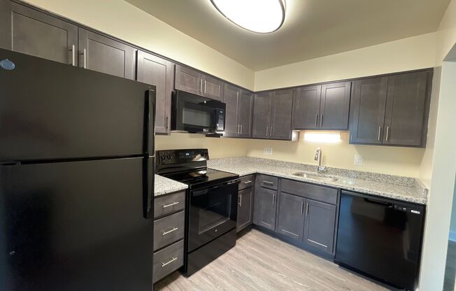 3 beds, 2 baths, 1,152 sqft, $2,350, Unit 14201 #104