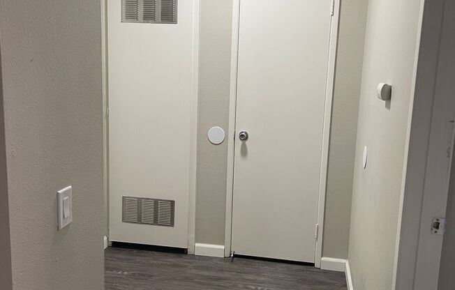 1 bed, 1 bath, 600 sqft, $1,800, Unit 18