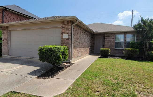 3/2/2 HOME FOR LEASE IN FORT WORTH LAKEPOINTE HOA!