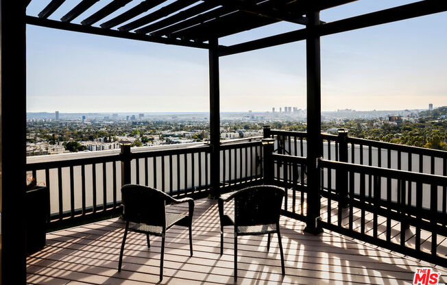 2 beds, 4.5 baths, 2,130 sqft, $8,500, Unit 1209