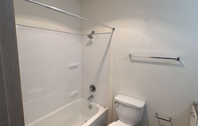 2 beds, 1 bath, 650 sqft, $1,275, Unit 1505-23