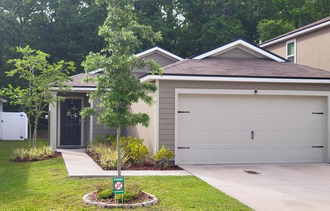 7940 MDW WALK LN
