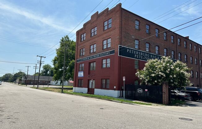 2 beds, 2 baths, 945 sqft, $1,295, Unit 301