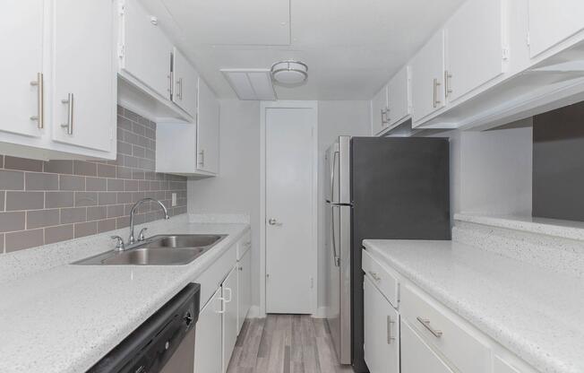 3 beds, 2 baths, 1,389 sqft, $1,725