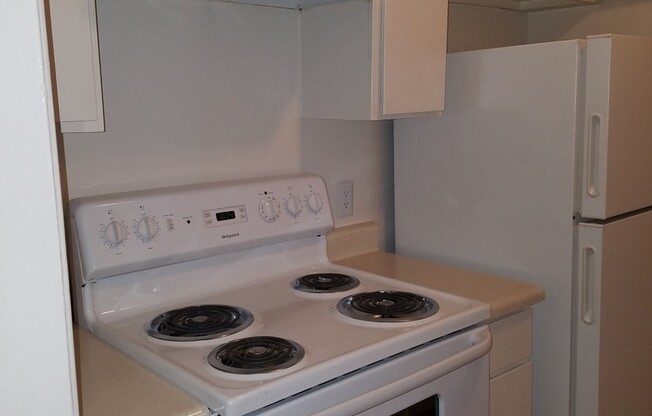 1 bed, 1 bath, 714 sqft, $840, Unit *604