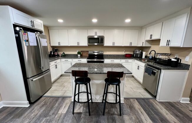 Newly Renovated 3-Bedroom Townhome in Drexel Hill! Available NOW!