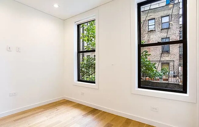 100 FORSYTH ST