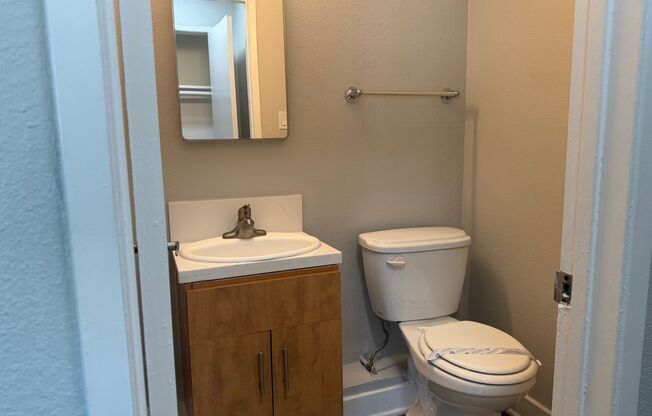 2 beds, 1.5 baths, 1,050 sqft, $3,390, Unit 1746-2